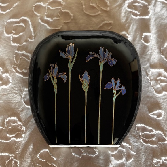 Otagiri Black Vase with Blue Floral Design - Picture 6 of 8